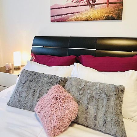 Chic Escape One - Free Parking Appartement Braşov Buitenkant foto