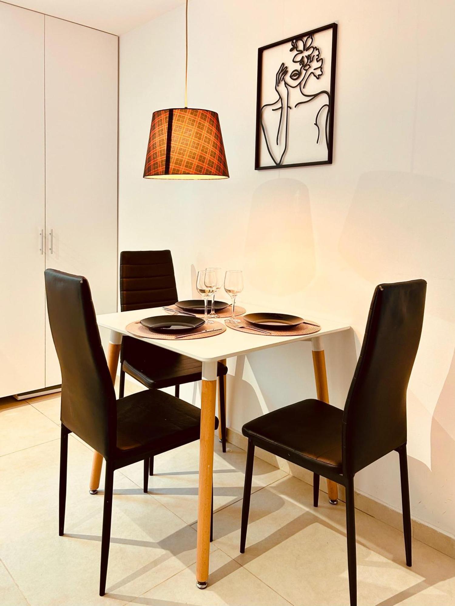 Chic Escape One - Free Parking Appartement Braşov Buitenkant foto
