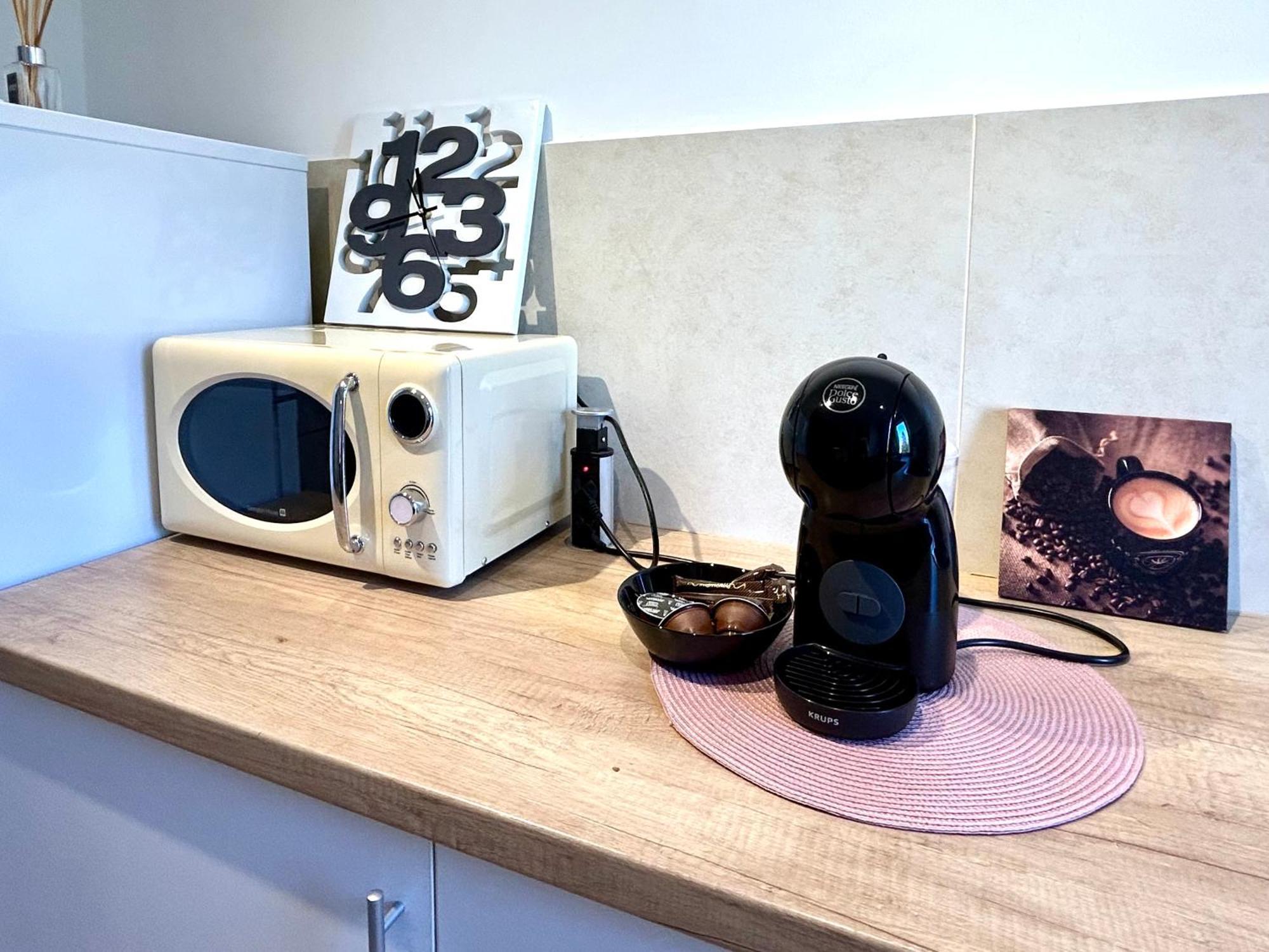 Chic Escape One - Free Parking Appartement Braşov Buitenkant foto